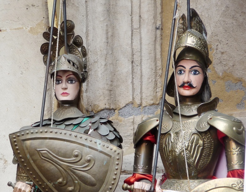 Pupi siciliani Guide Turistiche Eolie Messina Taormina