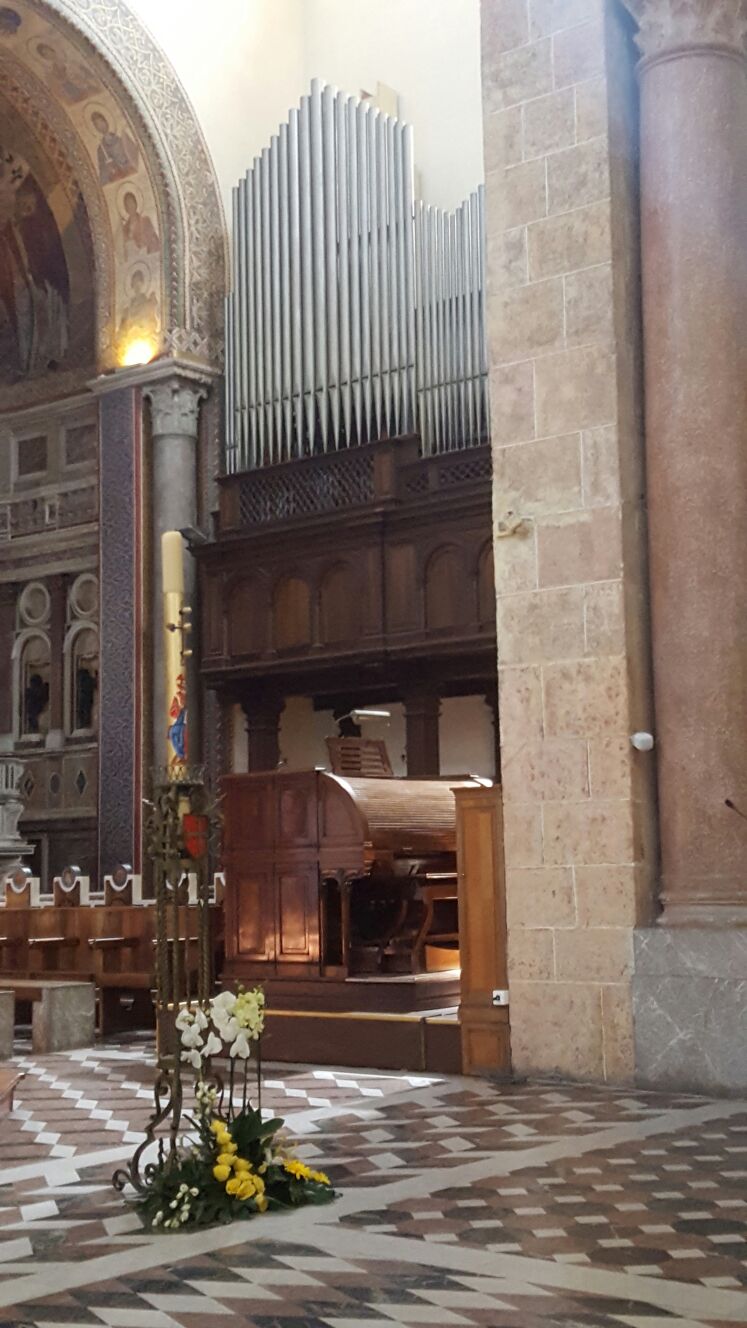 The Tamburini pipe organ of the Cathedral in Messina